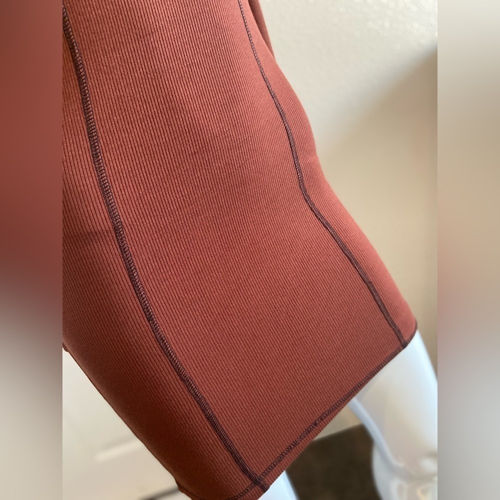 Popular 21~NWT~Lightweight~Stretchy~Rust~Ribbed Knit~Bodycon~Midi~Dress~Size S - Picture 5 of 12